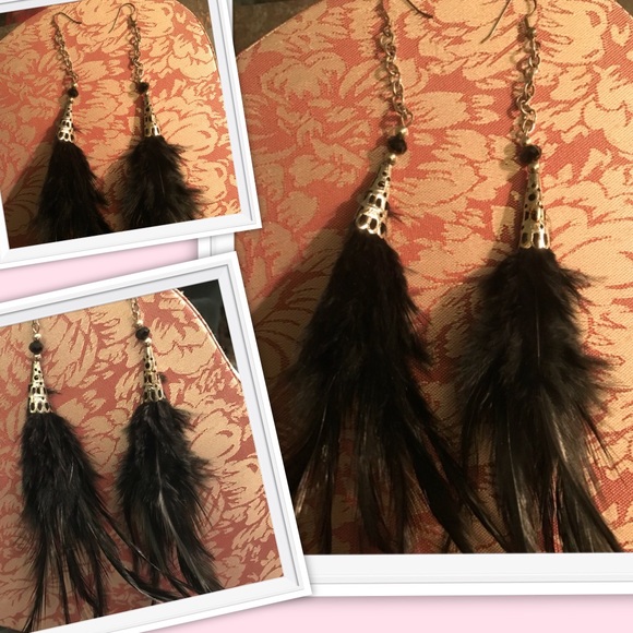 REDUCED TODAY!!!!! Lovely Feather Earrings - Picture 2 of 4